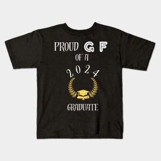 Proud girlfriend gf of a 2024 graduate - proud girlfriend of a class of 2024 Kids T-Shirt